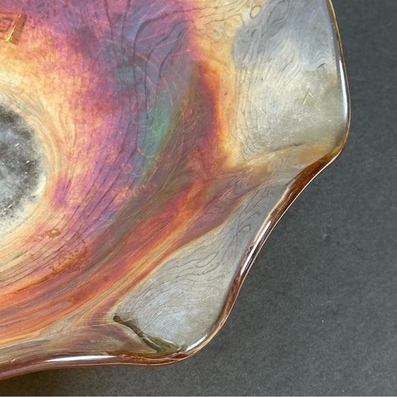 Vintage Iridescent Marigold Carnival Glass Decorative Bowl  Leaf Etched Design - Picture 7 of 16